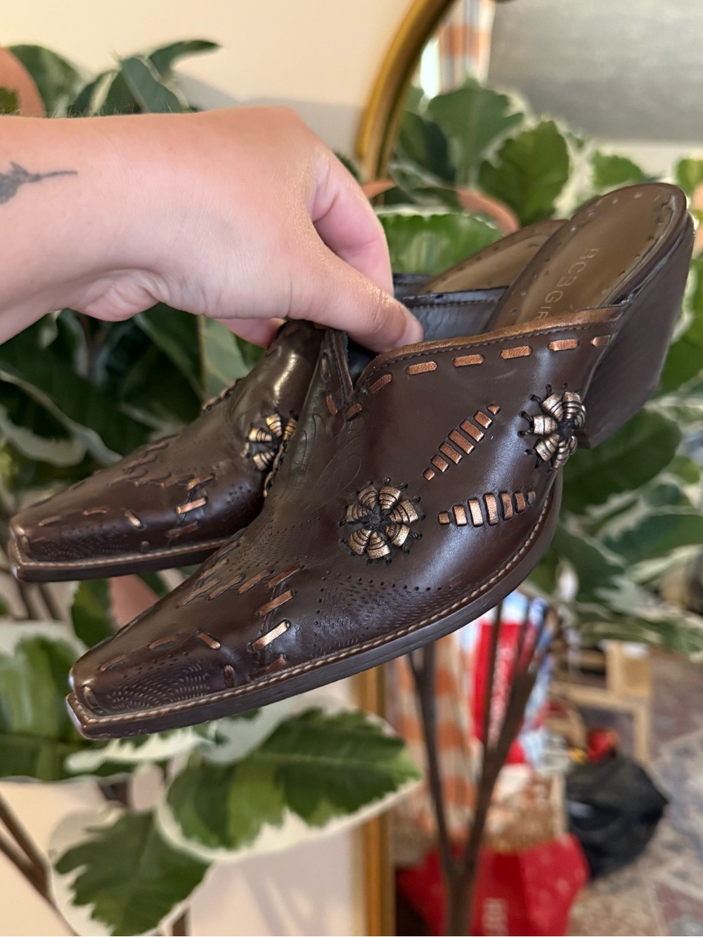 BCBGirls Brown leather Y2K western mules